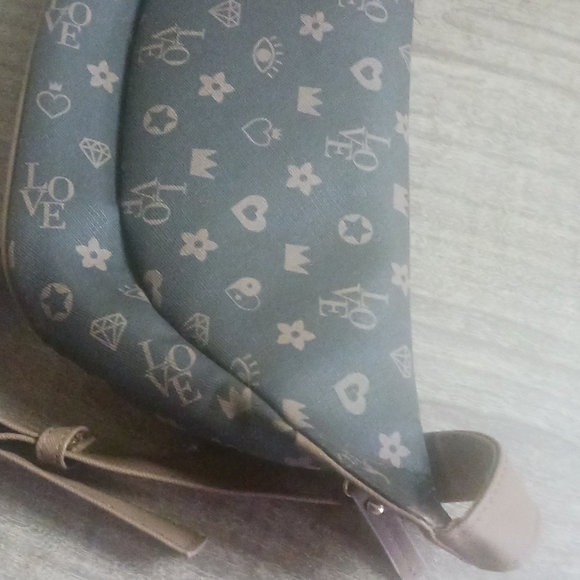 Fanny pack - Picture 3 of 3